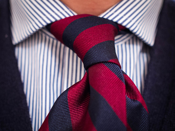 How to wear a striped tie with a shirt